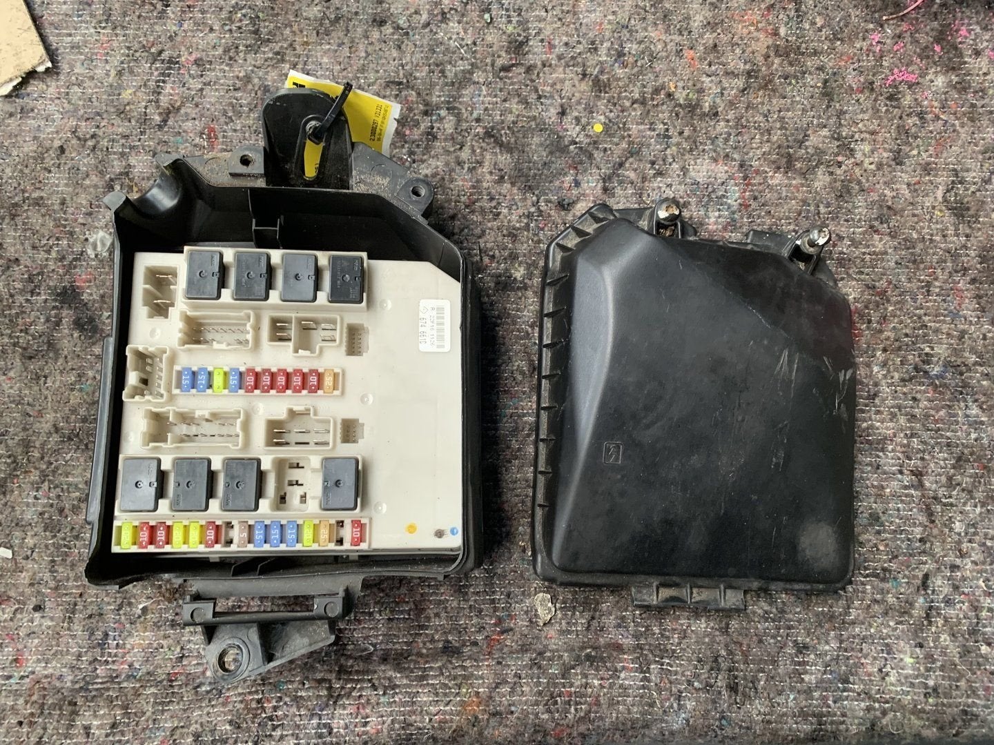 zekeringkast renault clio 3 / modus 8200674661D motorruimte, Gebruikt, -, Renault, -
