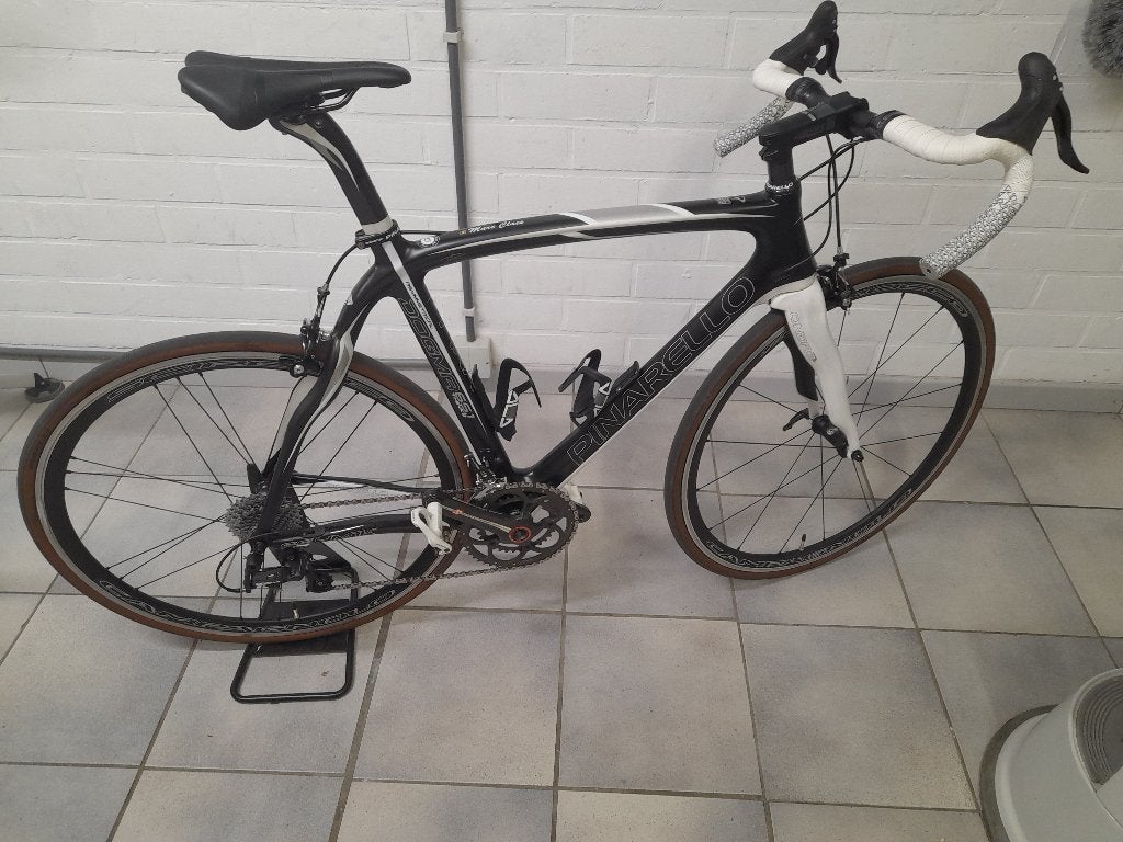 Pinarello DOGMA 65.10, 28 inch, Gebruikt, Carbon, Velgrem