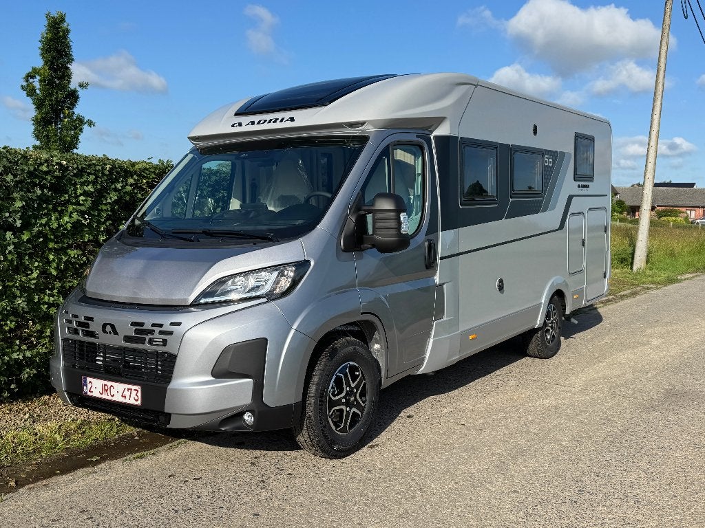 Adria - Compact DL 60 Years jubilee - 180pk, Caravans en Kamperen, Mobilhomes, Bedrijf, tot en met 3, Half-integraal, Adria, Fiat