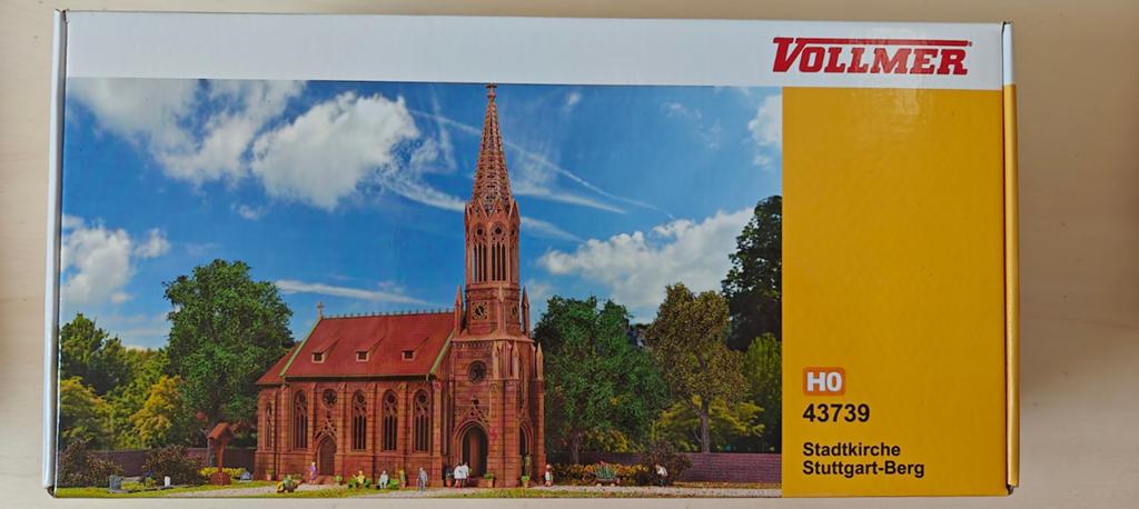 Vollmer 43739 H0 Stadskerk Stuttgart-Berg, Hobby en Vrije tijd, Modeltreinen | H0, Ophalen of Verzenden