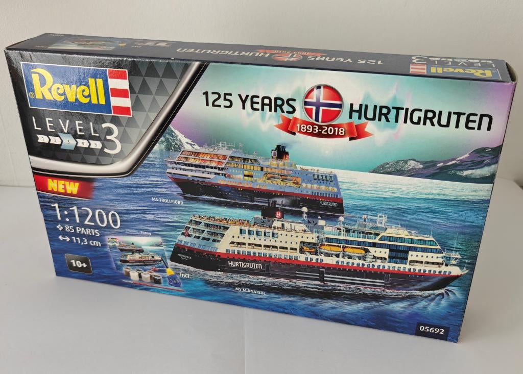 Revell 05692 125 Années/Années Hurtigruten 1893-2018 1:1200, Hobby & Loisirs créatifs, Modélisme | Bateaux & Navires, Neuf, 1:200 ou moins