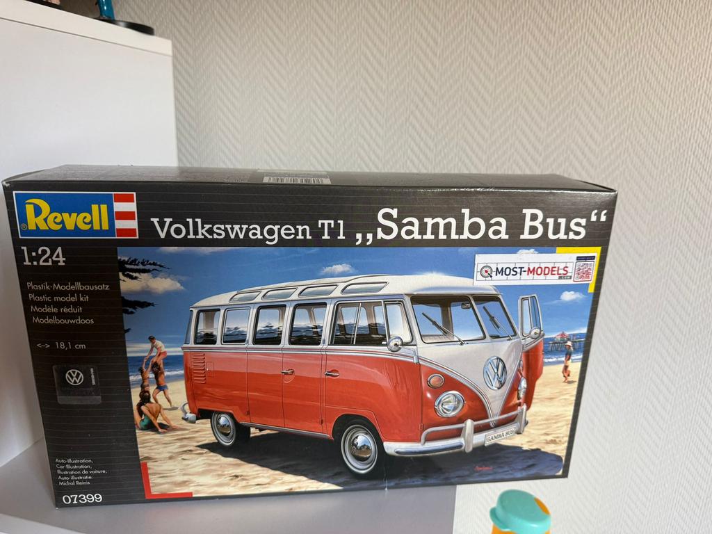 Revell Volkswagen Samba bus ongeopend, Hobby & Loisirs créatifs, Voitures miniatures | 1:24, Enlèvement, Neuf, Bus ou Camion, Revell
