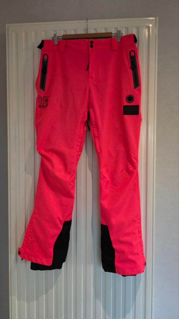 Skibroek Superdry maat 42, Kleding | Dames, Broek, Superdry, Maat 42/44 (L), Ophalen of Verzenden