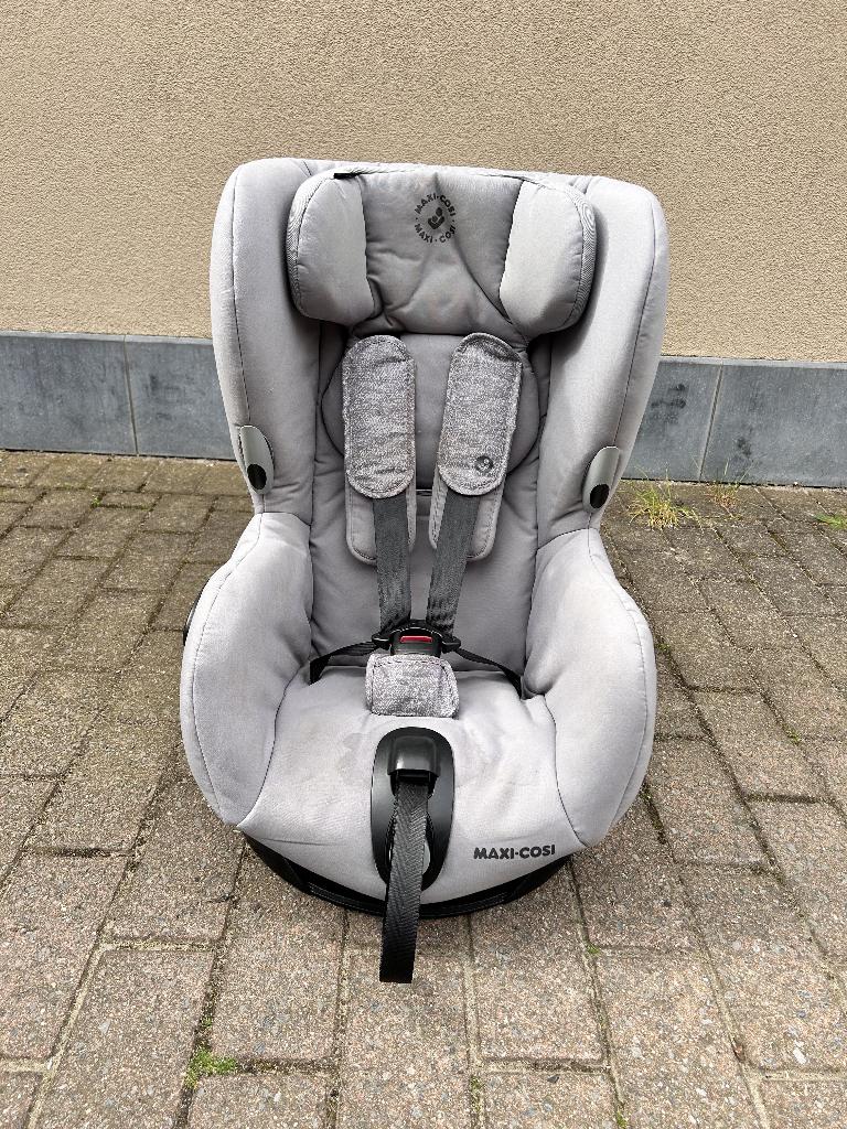Maxi-Cosi Autostoel Axiss Grijs groep 1 (gordelbevestiging), Kinderen en Baby's, Autostoeltjes, Autogordel, Zo goed als nieuw