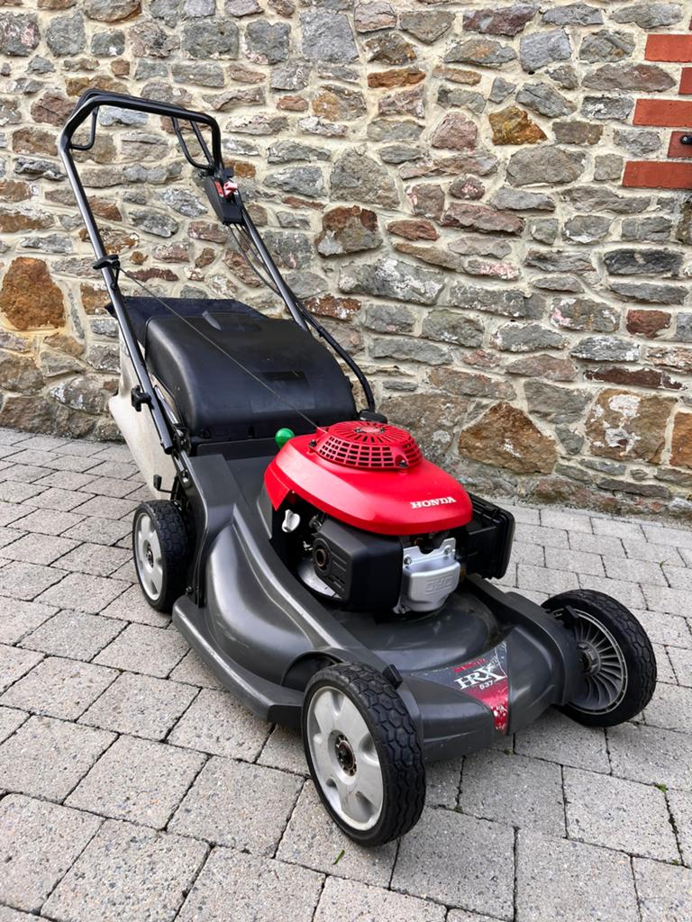 Honda HRX537 - 3 vitesses et mulching, Enlèvement, Comme neuf, Vitesses