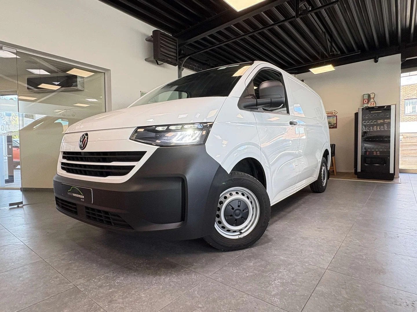 Volkswagen Transporter T7 Transporter 2.0 TDi SCR (bj 2025), 4 deurs, Stof, Gebruikt, Zwart