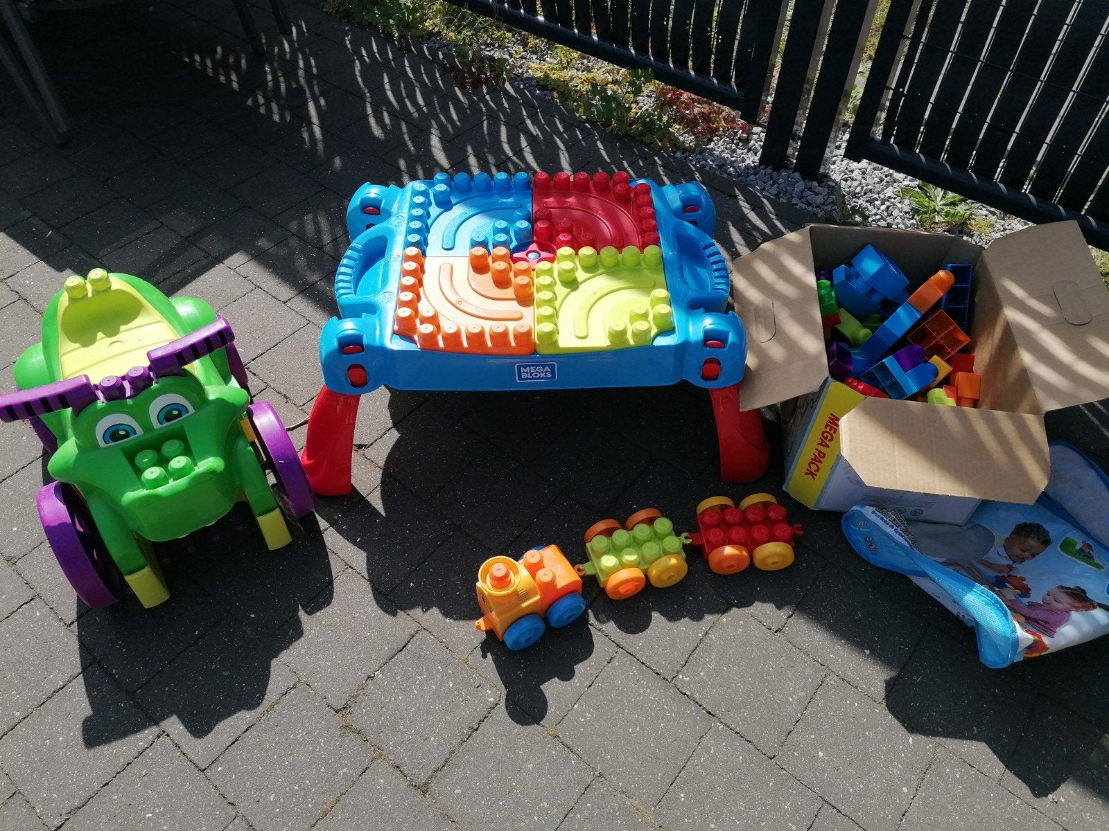 lot jeux : Méga Bloks, Enfants & Bébés, Comme neuf