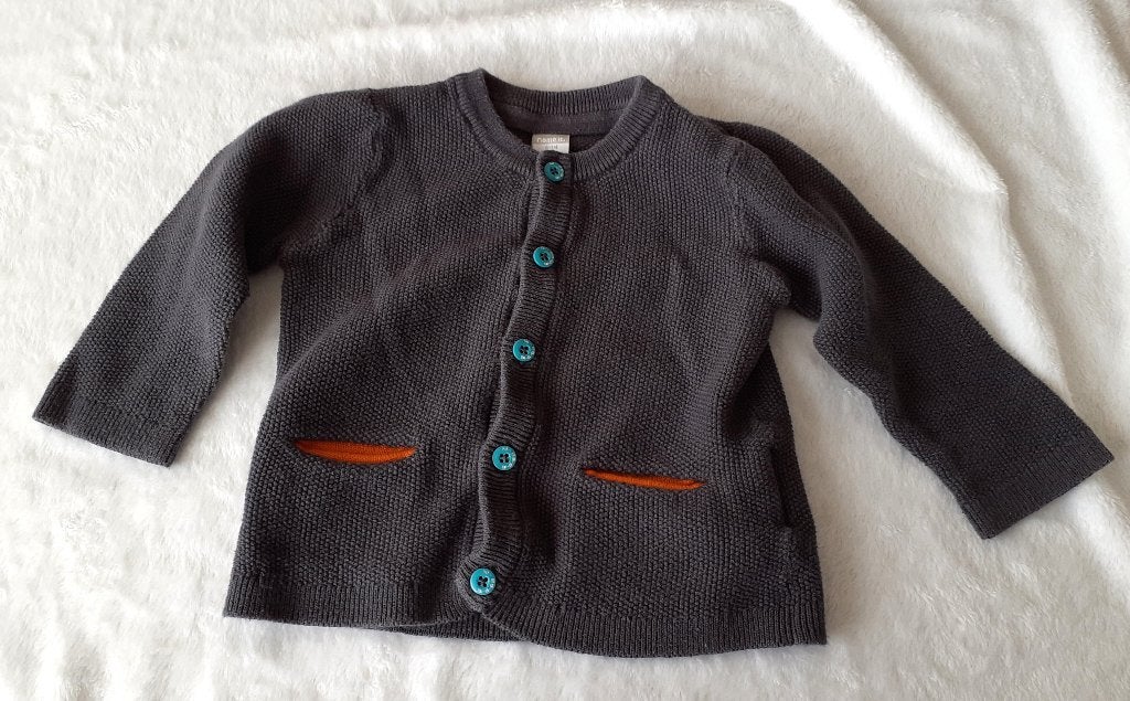 Baby gebreid vestje grijs Name it 74, Ophalen of Verzenden, Nieuw, Jongetje of Meisje, Truitje of Vestje