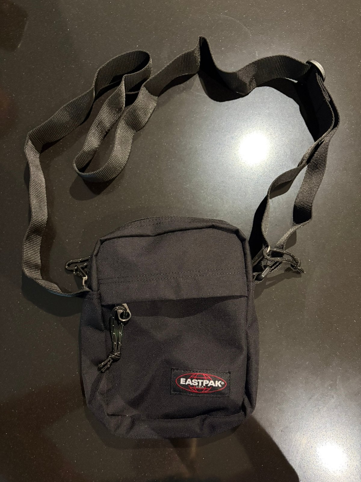 Sac bandoulière noir eastpak, Enlèvement, Comme neuf, Noir, Autres marques