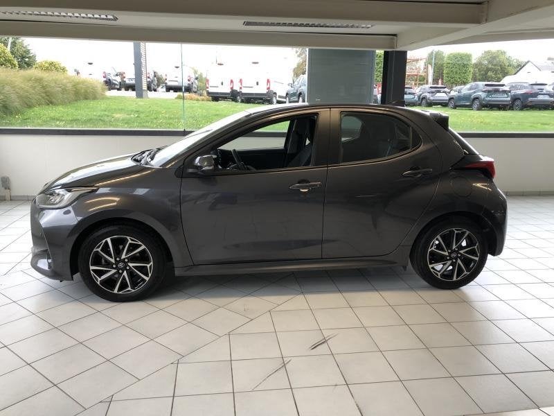 Toyota Yaris ICONIC, Argent ou Gris, Achat, Entreprise, 124 g/km