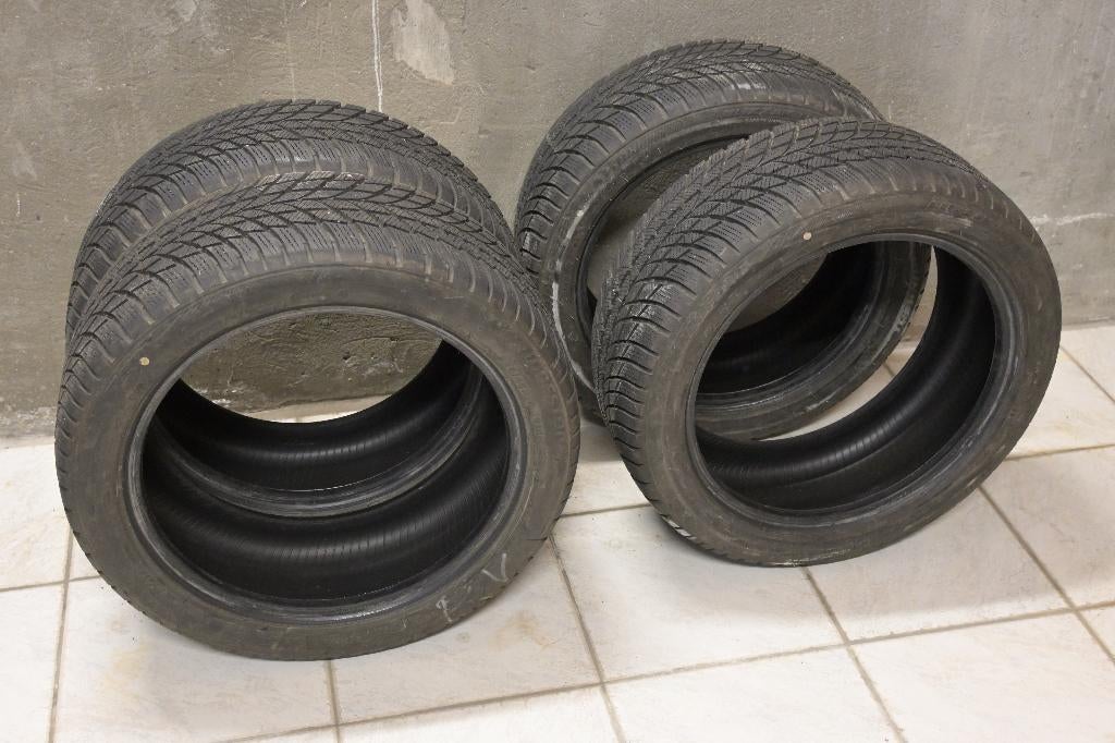 4x Bridgestone Blizzak LM001 - 225/45 R17 91H - Runflat (*), Neuf, Pneus hiver, Véhicule de tourisme, Enlèvement