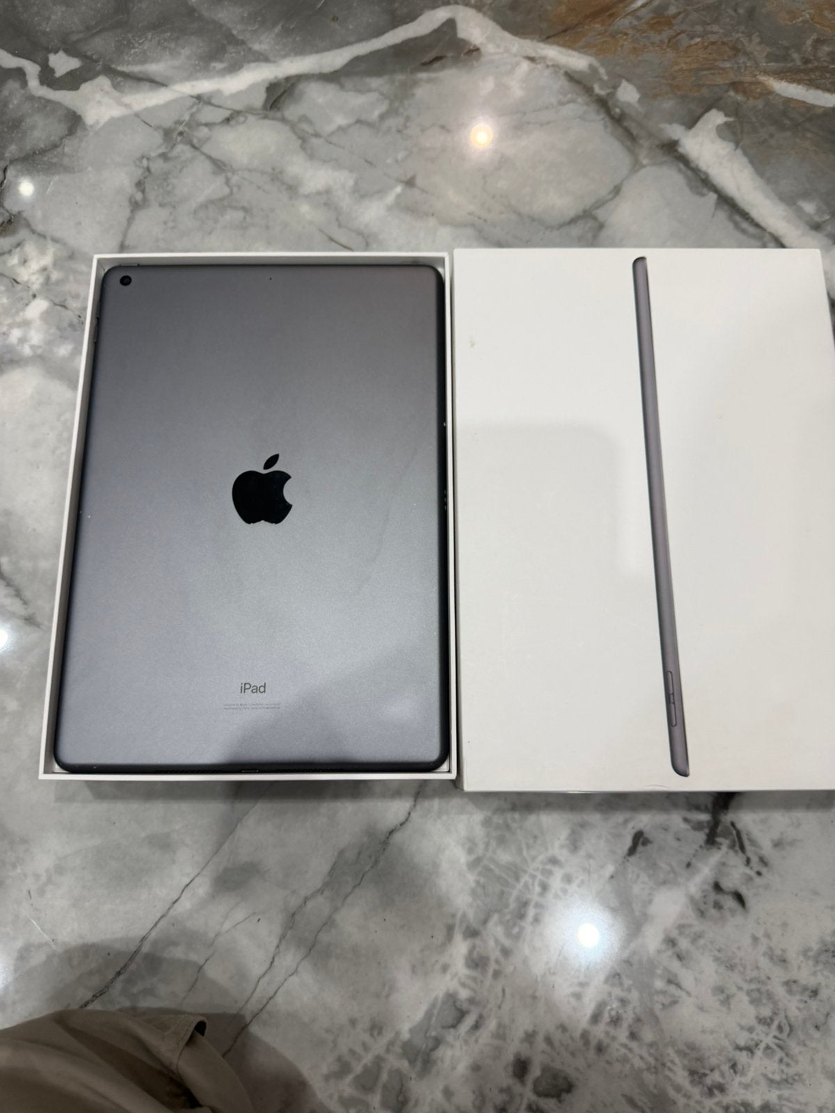 Ipad 7 génération, Informatique & Logiciels, Enlèvement ou Envoi, Apple iPad, 10 pouces, Comme neuf