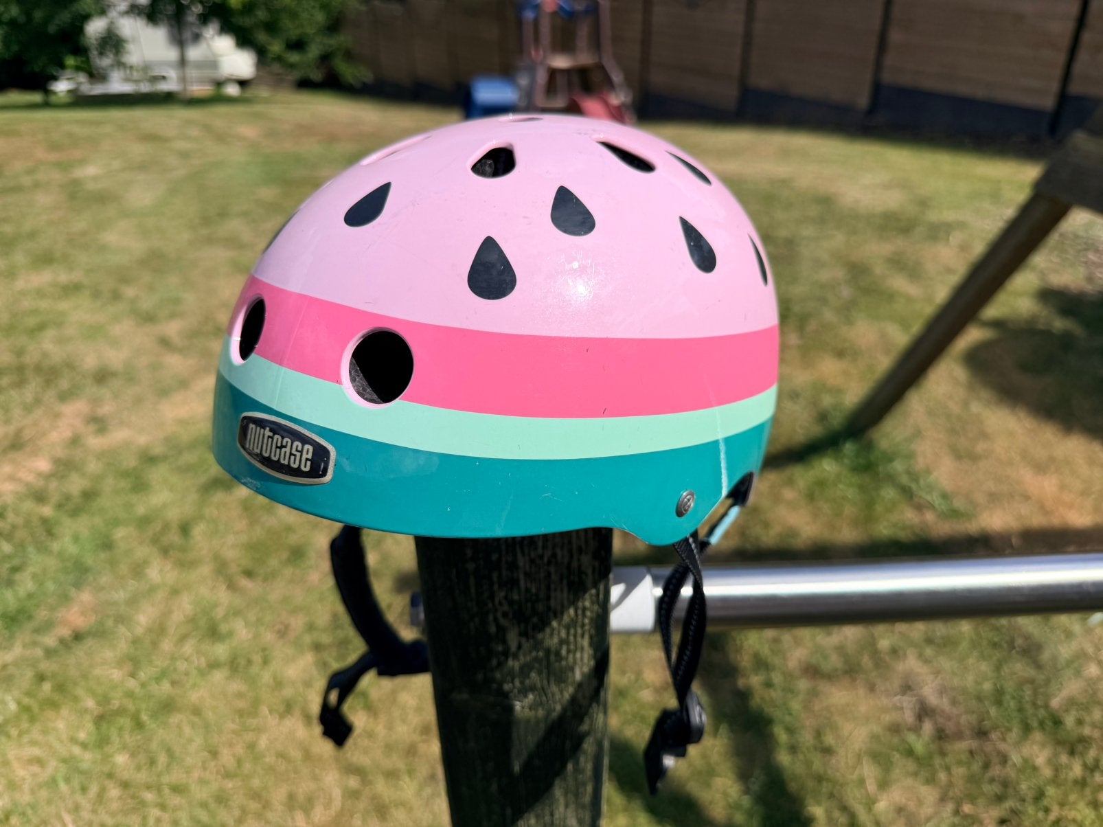 Kinderfiets-/Skatehelm Nutcase – Maat 52-56 cm, Enlèvement ou Envoi, Utilisé, Garçon ou Fille