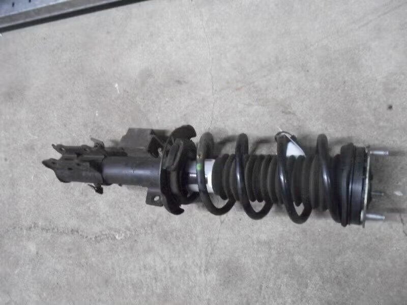 SCHOKBREKER LINKS VOOR Ford Fiesta 6 (JA8) (c1bc18k001fa), Enlèvement ou Envoi, Henry-Ford-Straße 1 50735 Köln, DE, Ford-Werke GmbH