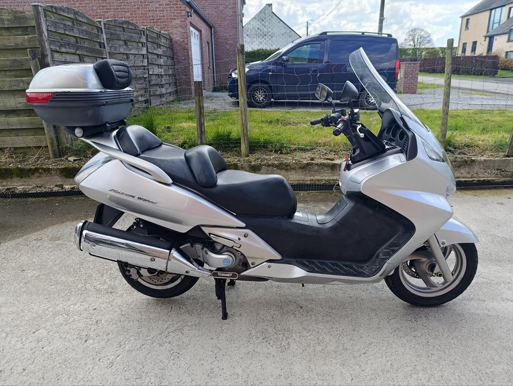Honda FJS 600 A, Occasion, Plus de 35 kW, Particulier, Automatique