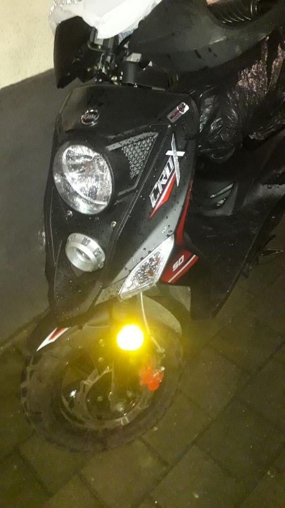 Sym crox 25cc, Motos, Enlèvement