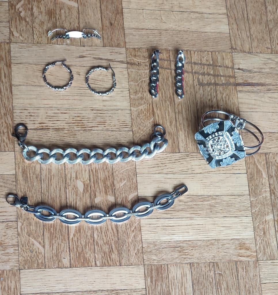 Set armbanden en oorbellen, in metaal, Ophalen of Verzenden, Gebruikt, Zilver, Staal