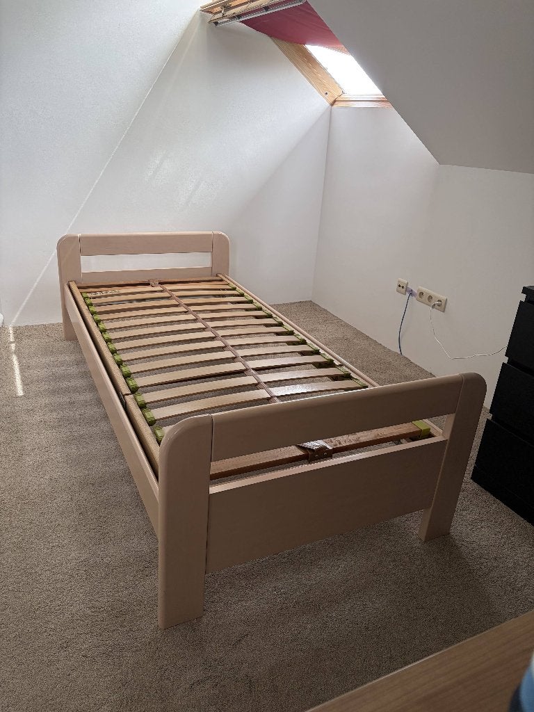 Eenpersoonsbed met verstelbare lattenbodem - 90x200 cm, Ophalen, Verstelbaar, 90 cm, Eenpersoons