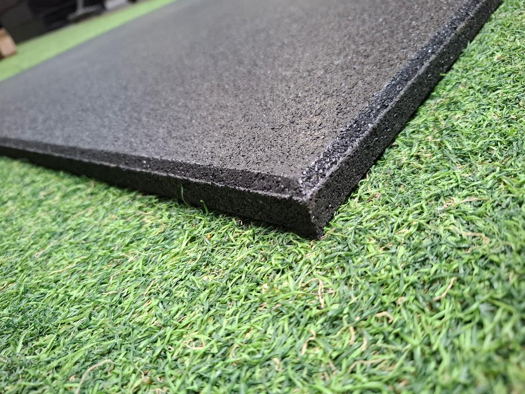 Dalles sol fitness en caoutchouc 1mx1m. Épaisseur 20mm, Neuf, Info@kriden.be, Enlèvement ou Envoi, Belgique