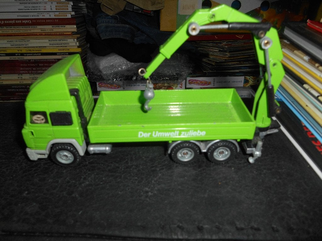 SIKU Camion IVECO avec grue, Enlèvement ou Envoi, SIKU