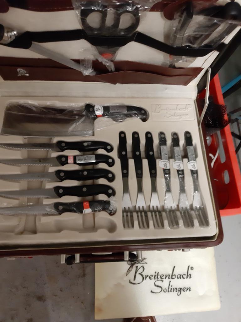 Attaché case barbecue solingen, Huis en Inrichting, Keuken | Bestek, Ophalen