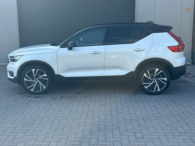 Volvo XC40 R-design camera, Auto's, Voorwielaandrijving, Dealer onderhouden, 4 cilinders, 1969 cc