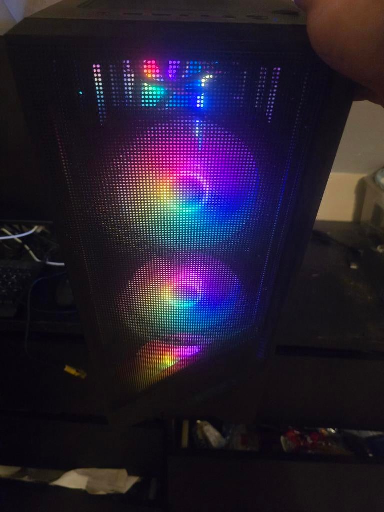 Garantie Gaming pc zo goed als nieuw rtx5060, Ophalen, 2 tot 3 Ghz, 32 GB, Zo goed als nieuw