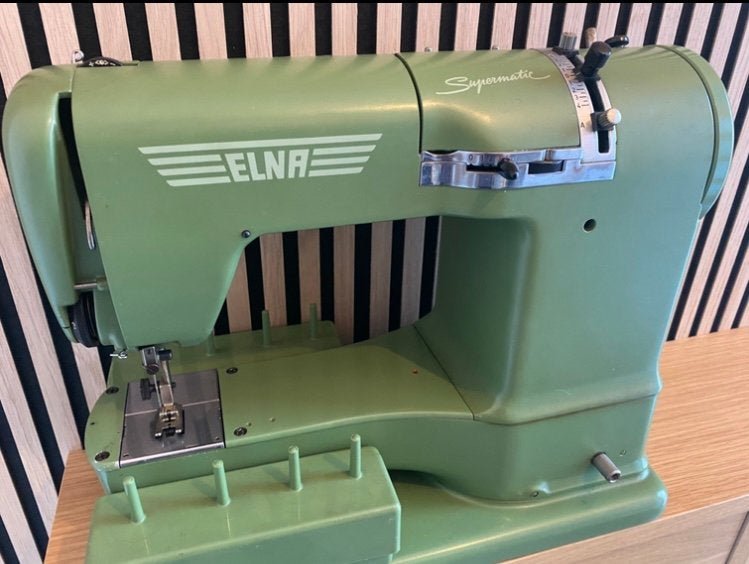 Machine a coudre Elna, Enlèvement, Comme neuf, Machine à coudre, Autres marques