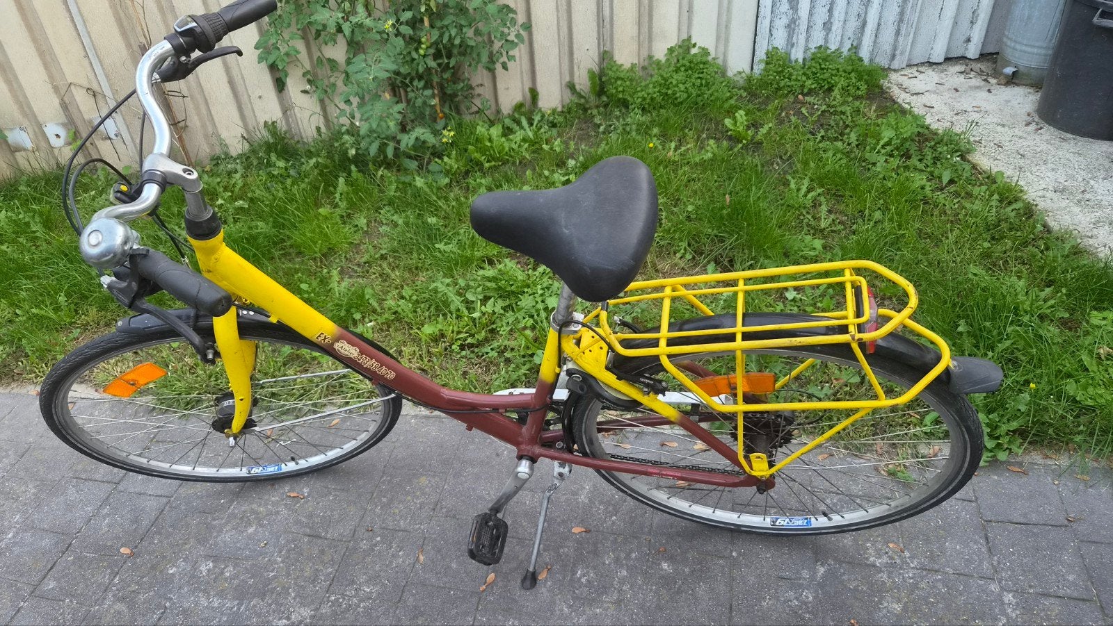je vois un vélo de ville en bon état, Enlèvement, Utilisé