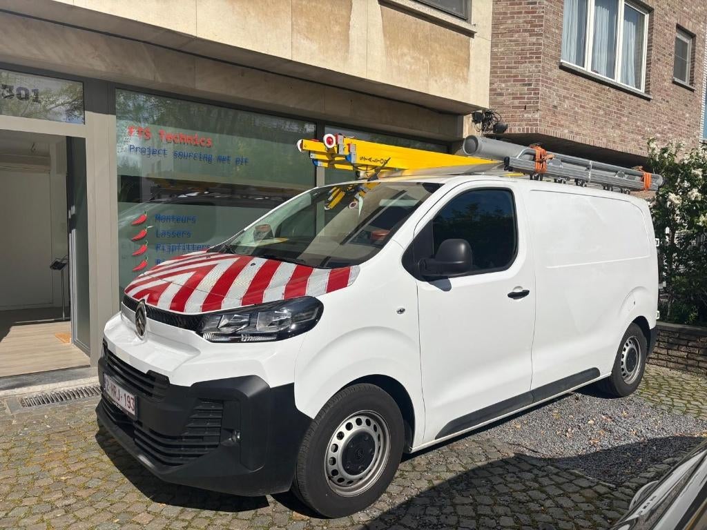 OVERNAME LEASING-Jumpy Bestelwagen M Diesel 120pk, Auto's, Voorwielaandrijving, Stof, 4 cilinders, 2000 kg