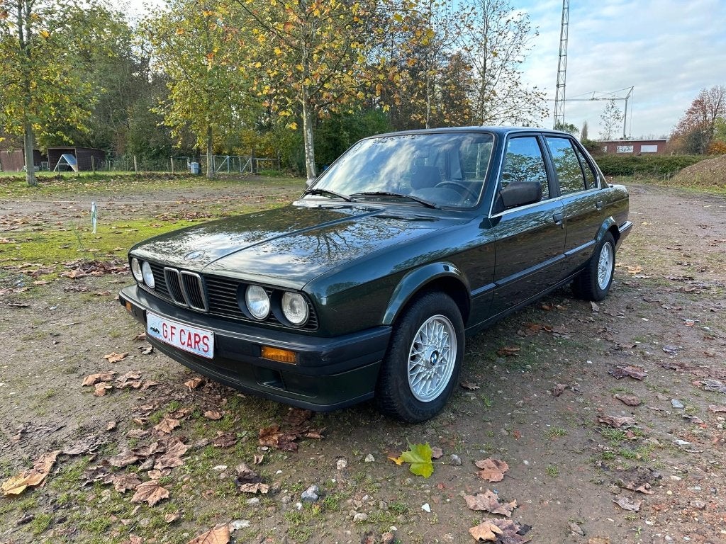bmw 320 automaat, Auto's, Automaat, 4 deurs, Grijs, 3 Reeks