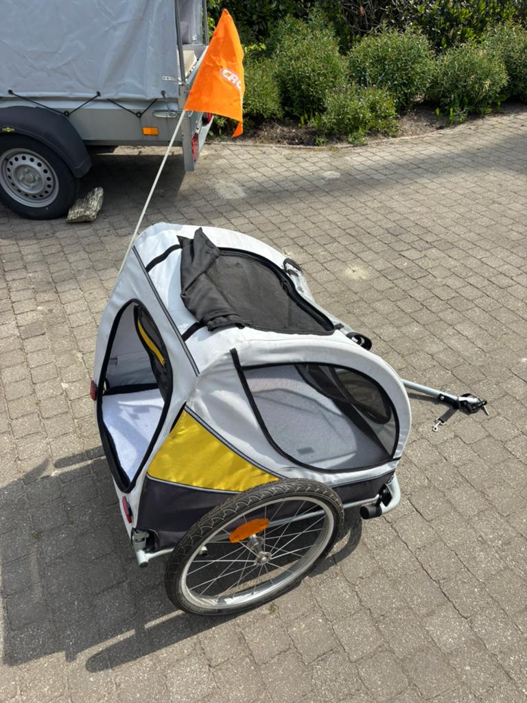 Fietskar Croozer. Onze hond woog 30 kg, Fietsen en Brommers, Ophalen, Gebruikt, Hondenkar, 20 tot 40 kg