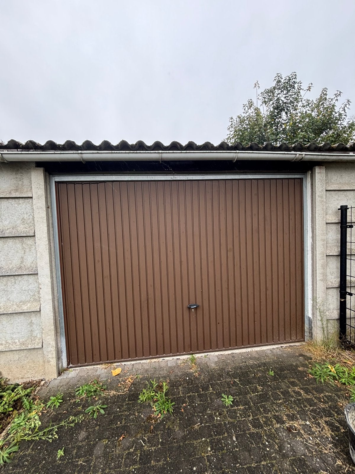 Tweedehands metalen garagepoort – Novoferm