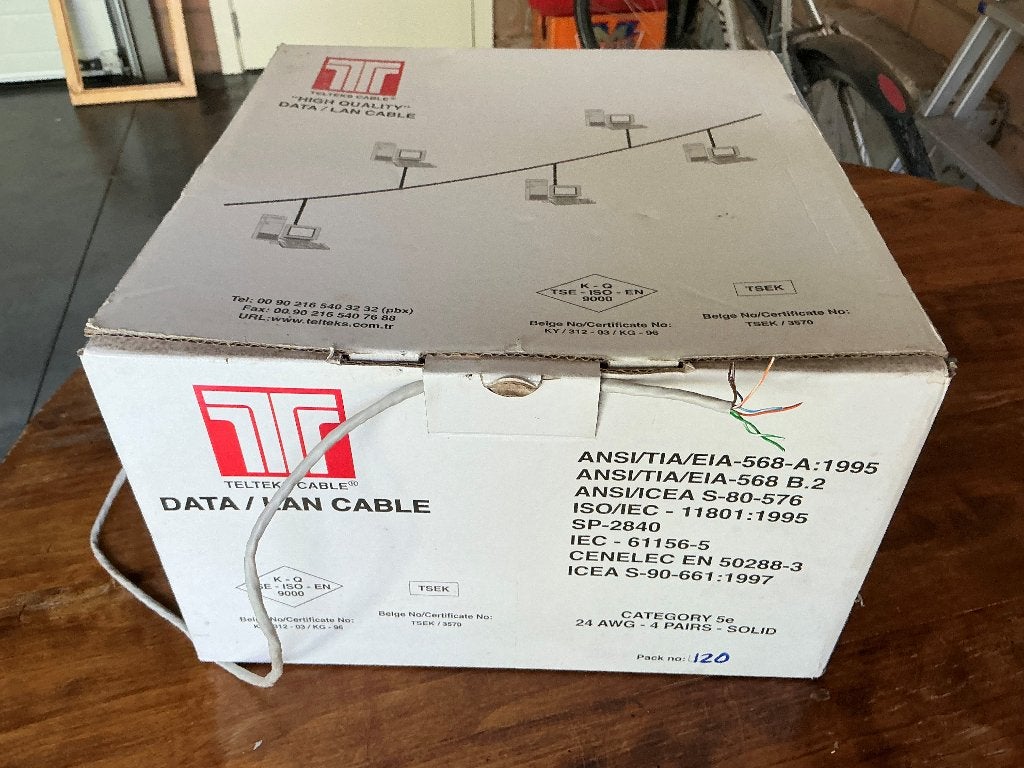 UTP-kabel zes dradig, Enlèvement, Comme neuf, Autres marques, Câble ou Fil électrique
