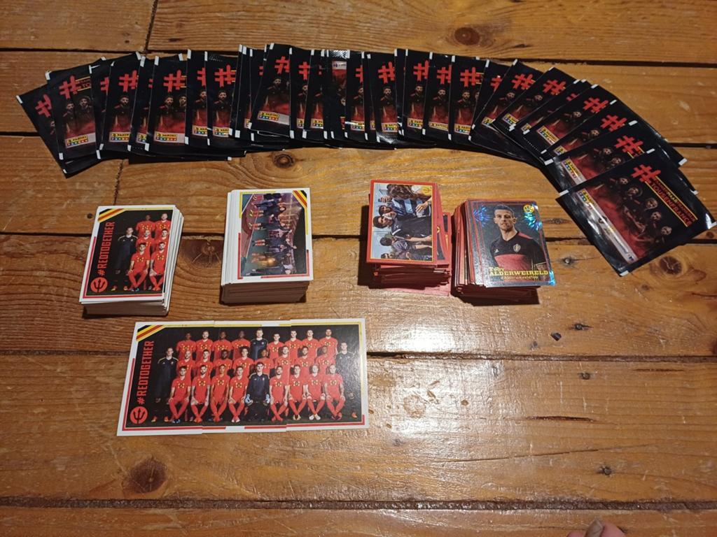 Lot de stickers et pochettes Panini, Enlèvement ou Envoi