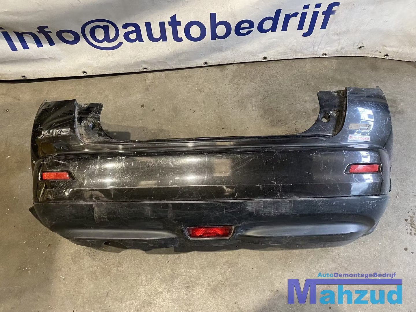 NISSAN JUKE F15 ZWART Achterbumper 2010-2019, Takashima 1-chome 1-1
220-8686  Yokohama, Achter, Bumper, NISSAN_SR@mail.nissan.co.jp