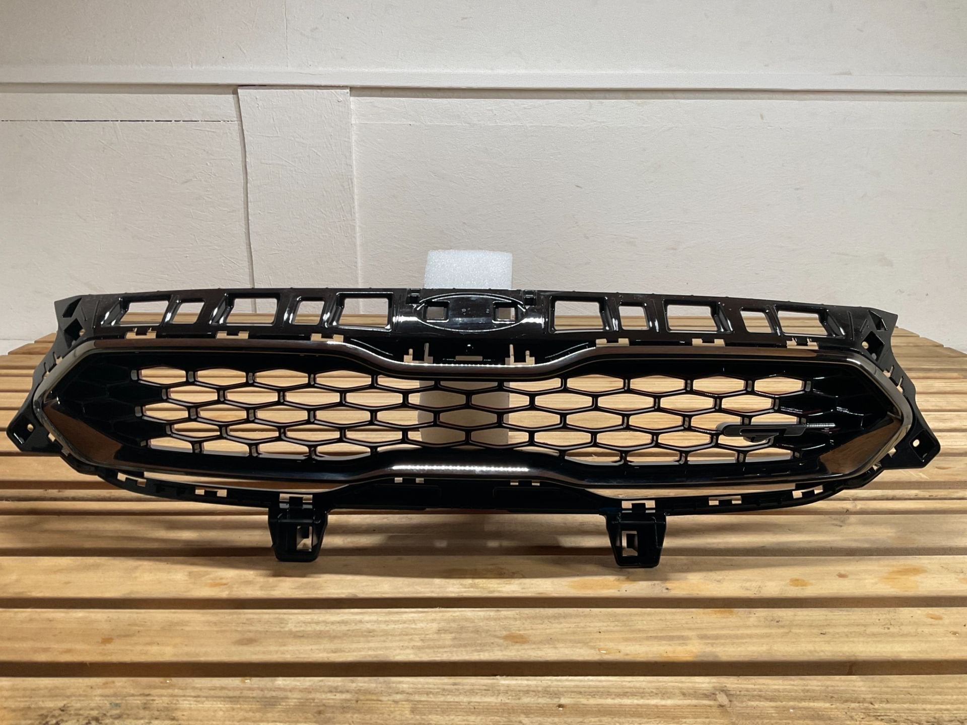 Grille de pare-chocs Kia Ceed GT GTLINE 2018 86350J7900, Kia, Heolleung-ro 12
06797  Seoul, Utilisé, Info@kia.com