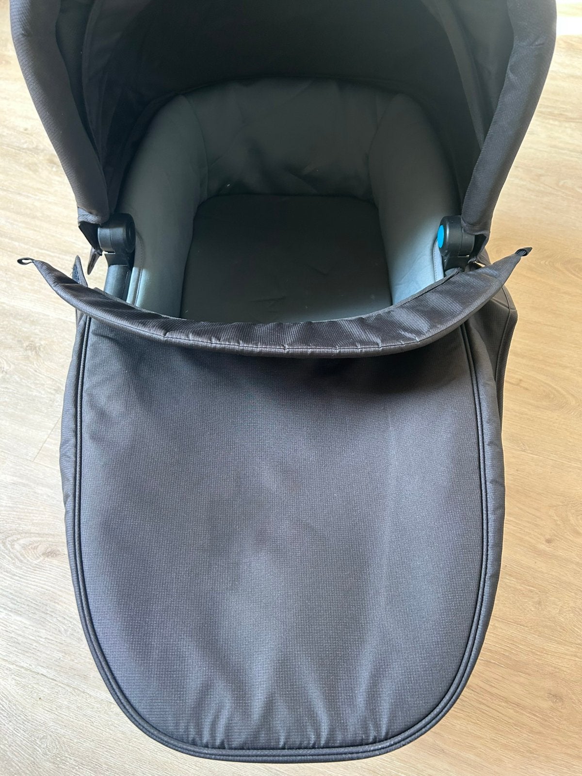Basinet thule urban glide, Ophalen, Zo goed als nieuw