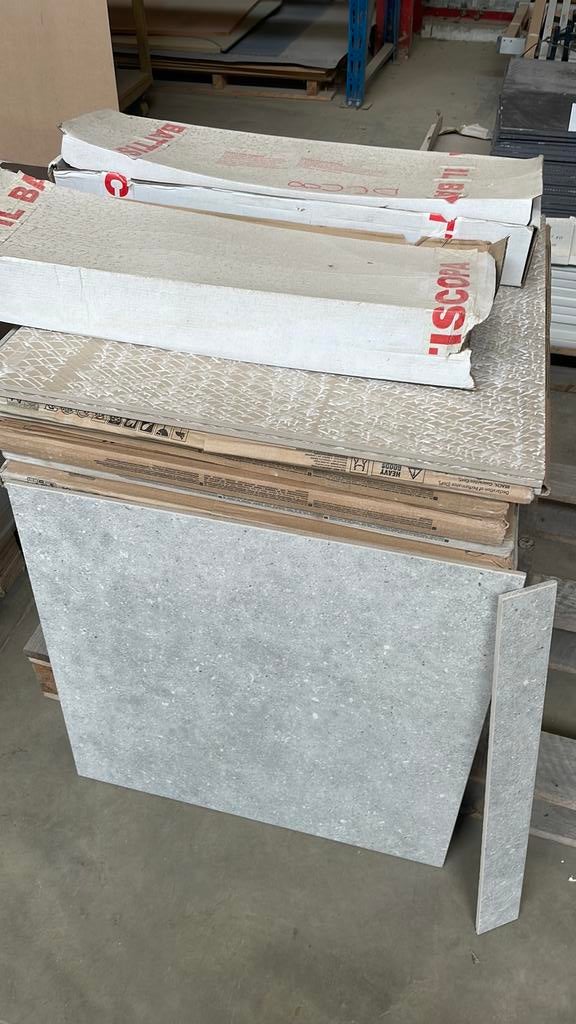 Vloertegels 60x60 + plinten, Ophalen, 60 cm of meer, Nieuw, 10 m² of meer