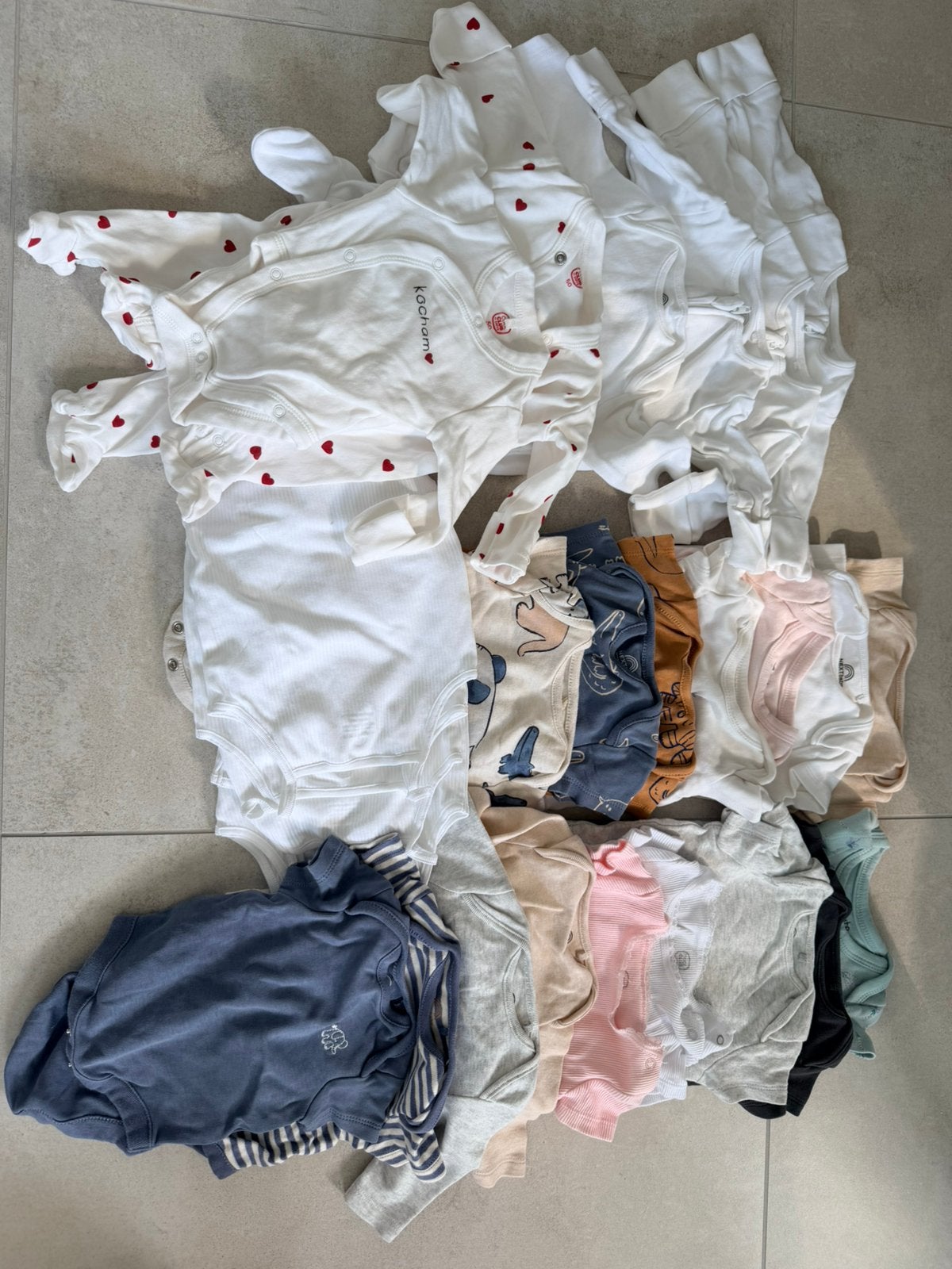 Babykledingpakket tot 1 jaar (sommige stuks nooit gedragen), Ophalen, Zo goed als nieuw