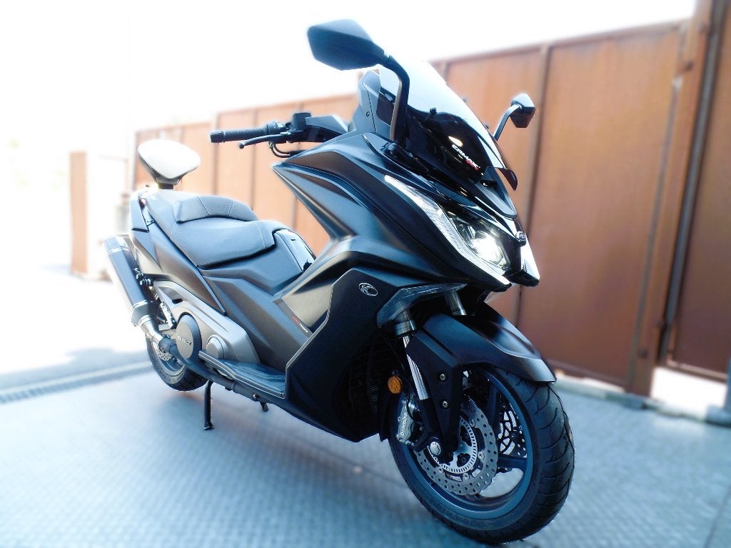 ak 550 abs malossi 2023 garantie 1.2.3an jhb, Motos, Permis Moto A, Scooter, Entreprise, Plus de 35 kW