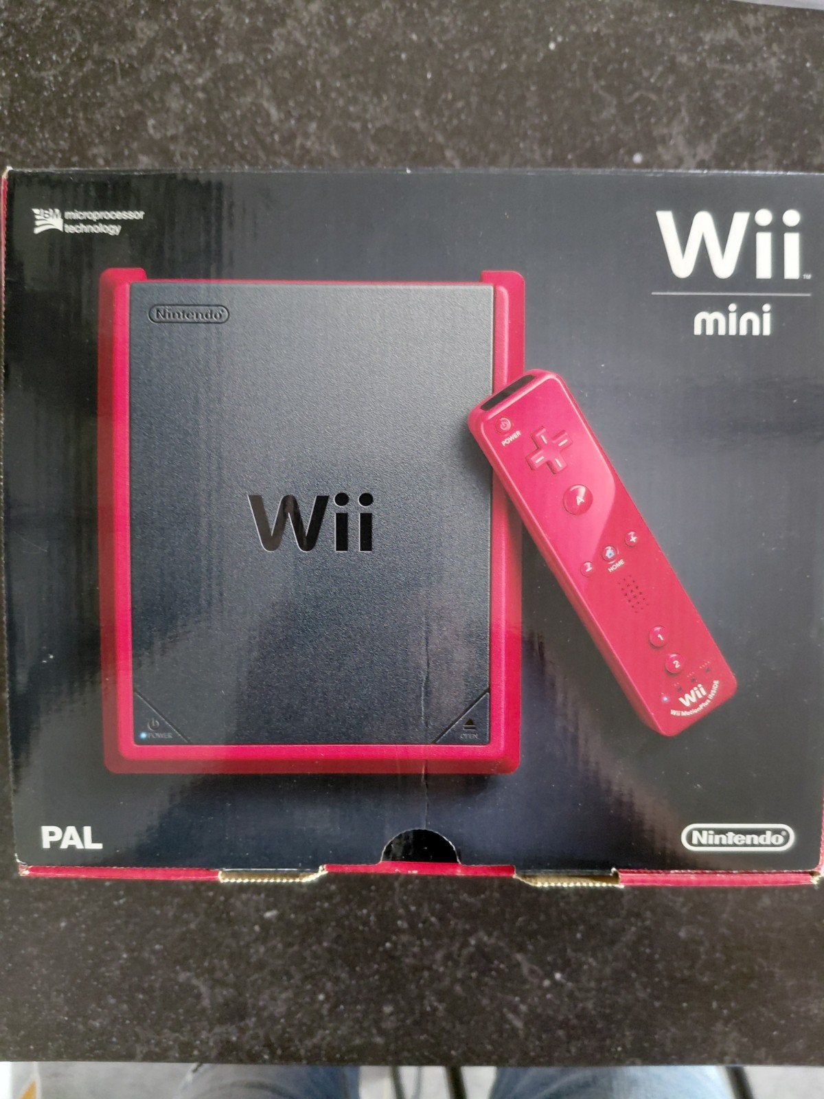 Nintendo Wii mini console met toebehoren, Consoles de jeu & Jeux vidéo, Enlèvement ou Envoi, Comme neuf, Avec 2 manettes, Avec volant
