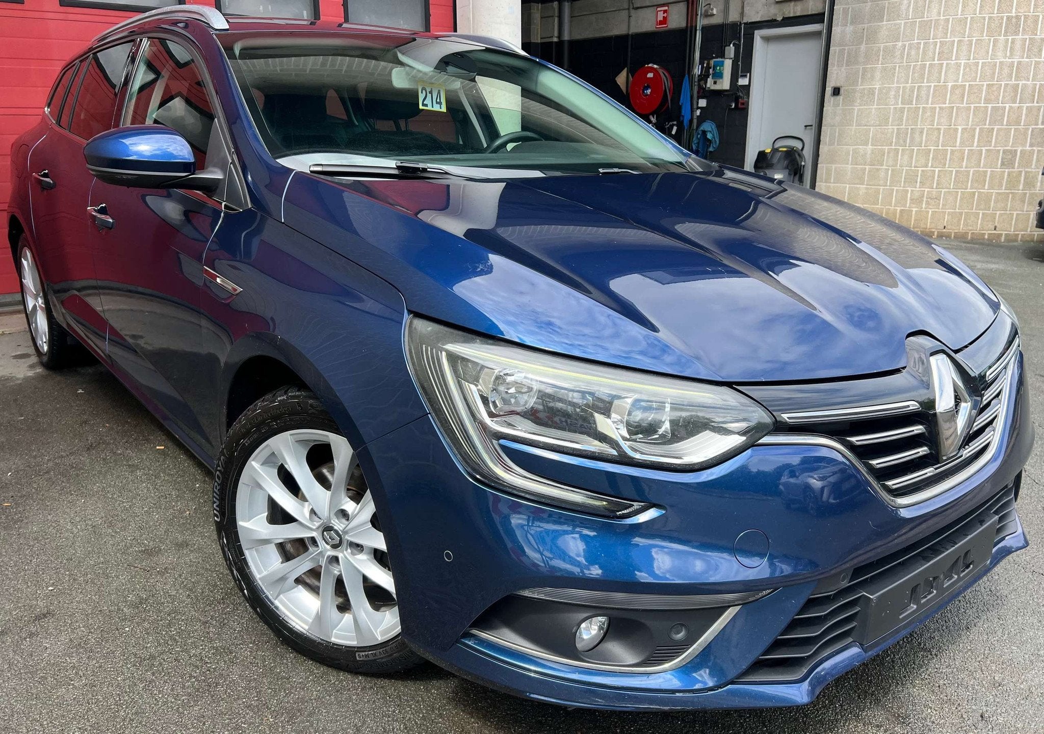 Renault Mégane SW 1.2 TCe Energy Limited + NAVIGATION, Autos, 1197 cm³, Euro 6, Entreprise, Boîte manuelle