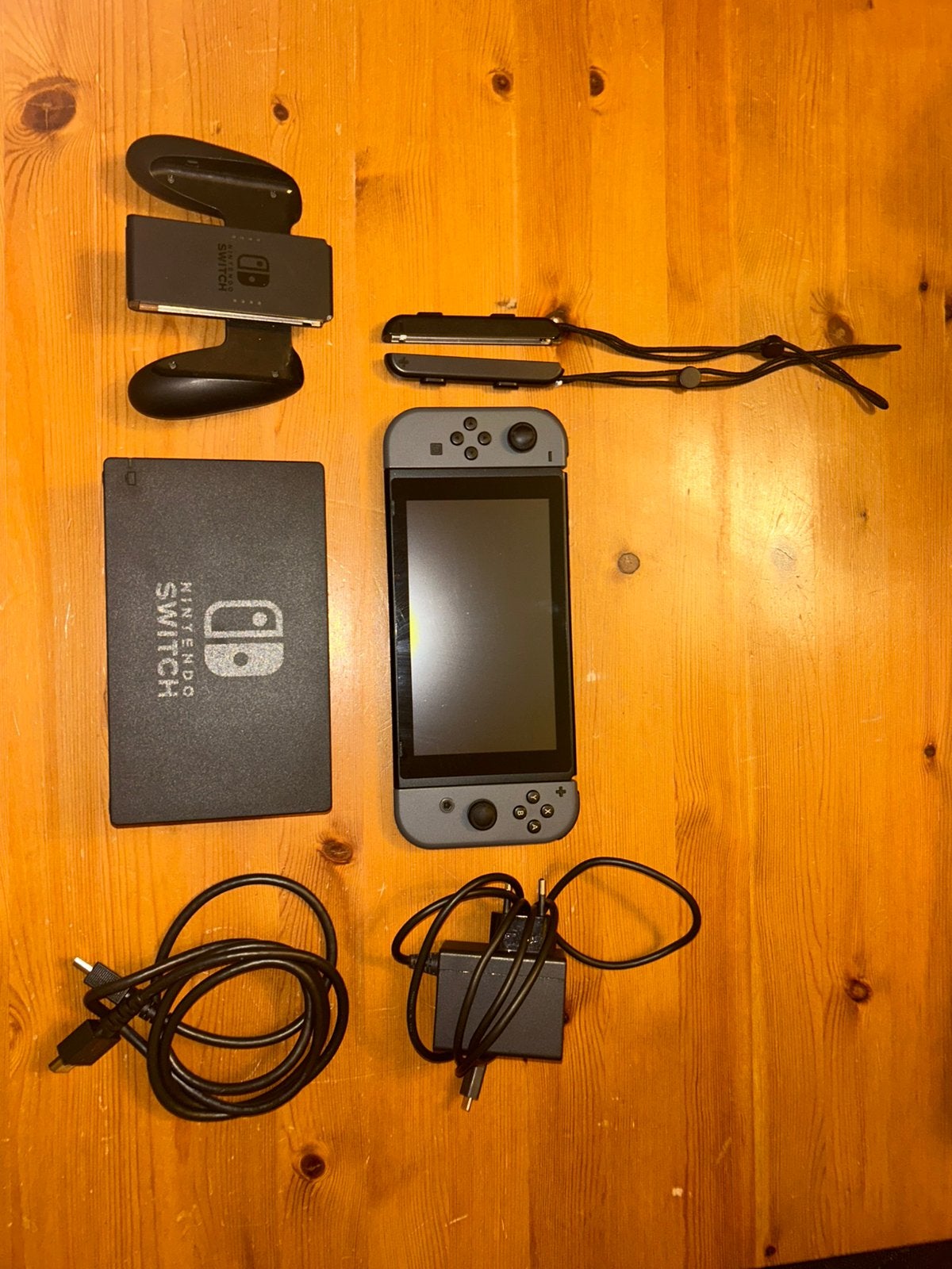 Nintendo Switch (Grijs), Games en Spelcomputers, Spelcomputers | Nintendo Switch, Gebruikt, Met 2 controllers, Ophalen