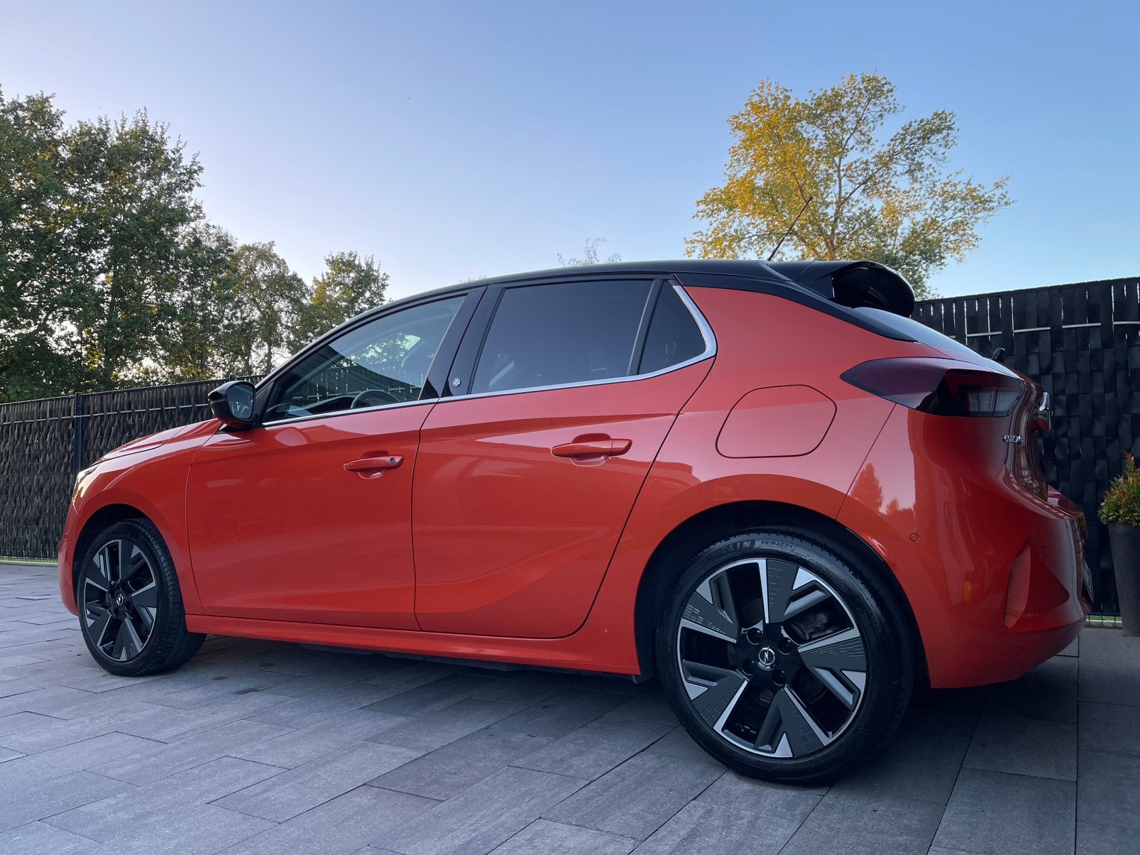 Opel Corsa elektrisch, Autos, 100 kW, Achat, Noir, 5 portes