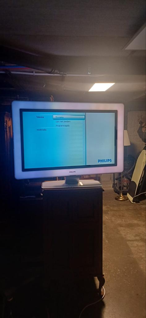 PHILIPS AMBILIGHT + oplichtende kader 42" TOPSTAAT, TV, Hi-fi & Vidéo, Télévisions, Enlèvement, LCD, Smart TV