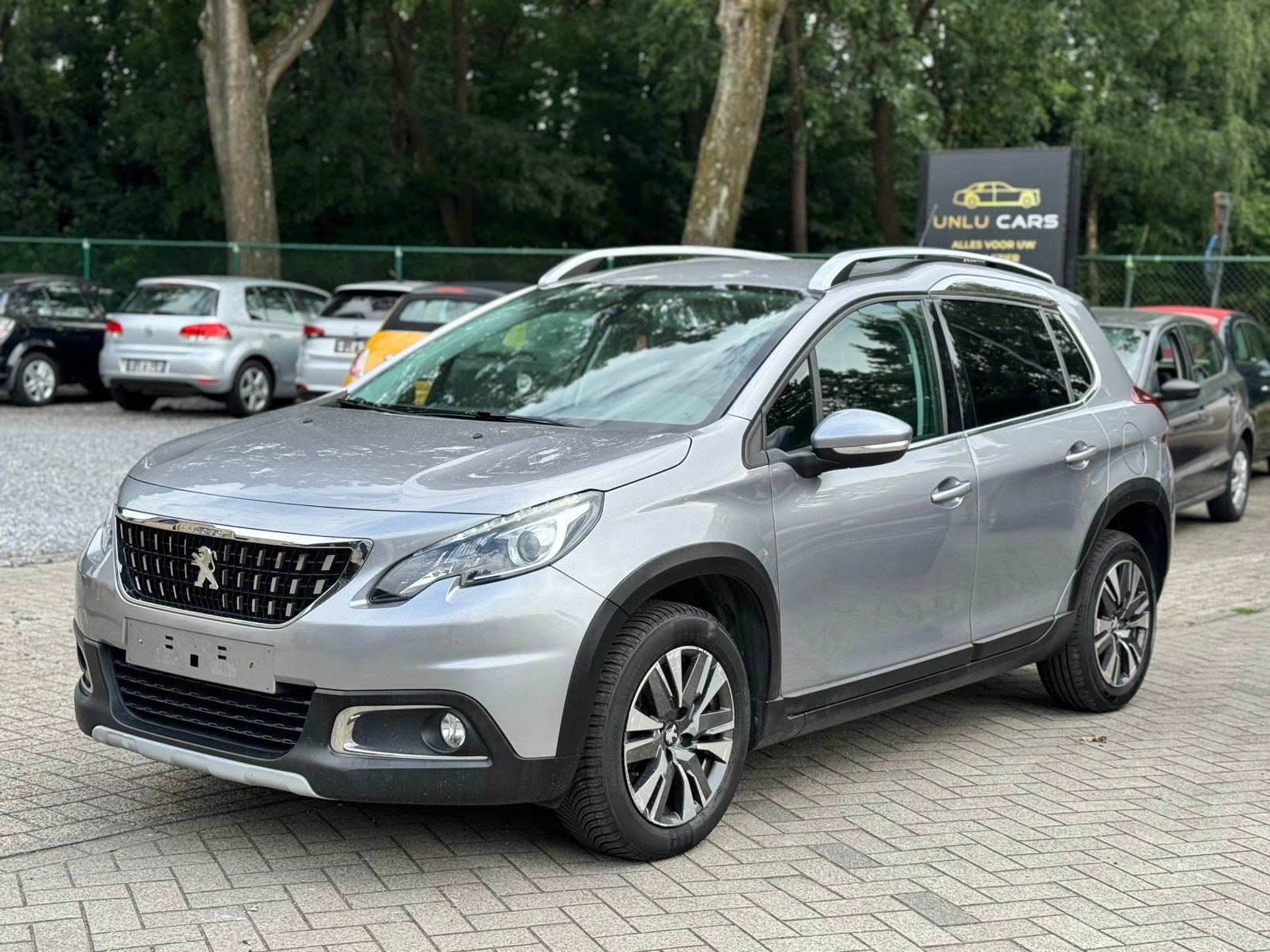 PEUGEOT 2008 1.2 BENZINE 2019 AUTOMAAT, Auto's, Euro 6, 1199 cc, Leder en Stof, Bedrijf