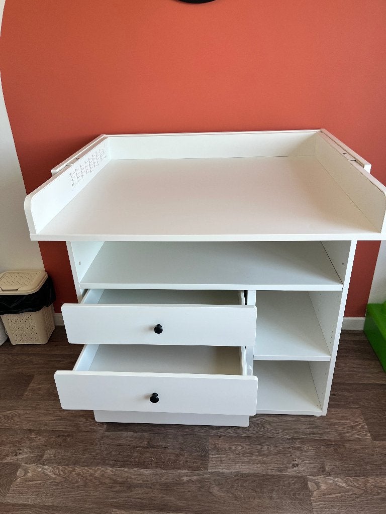 Verzorgingstafel babykamer, Kinderen en Baby's, Ophalen, Zo goed als nieuw