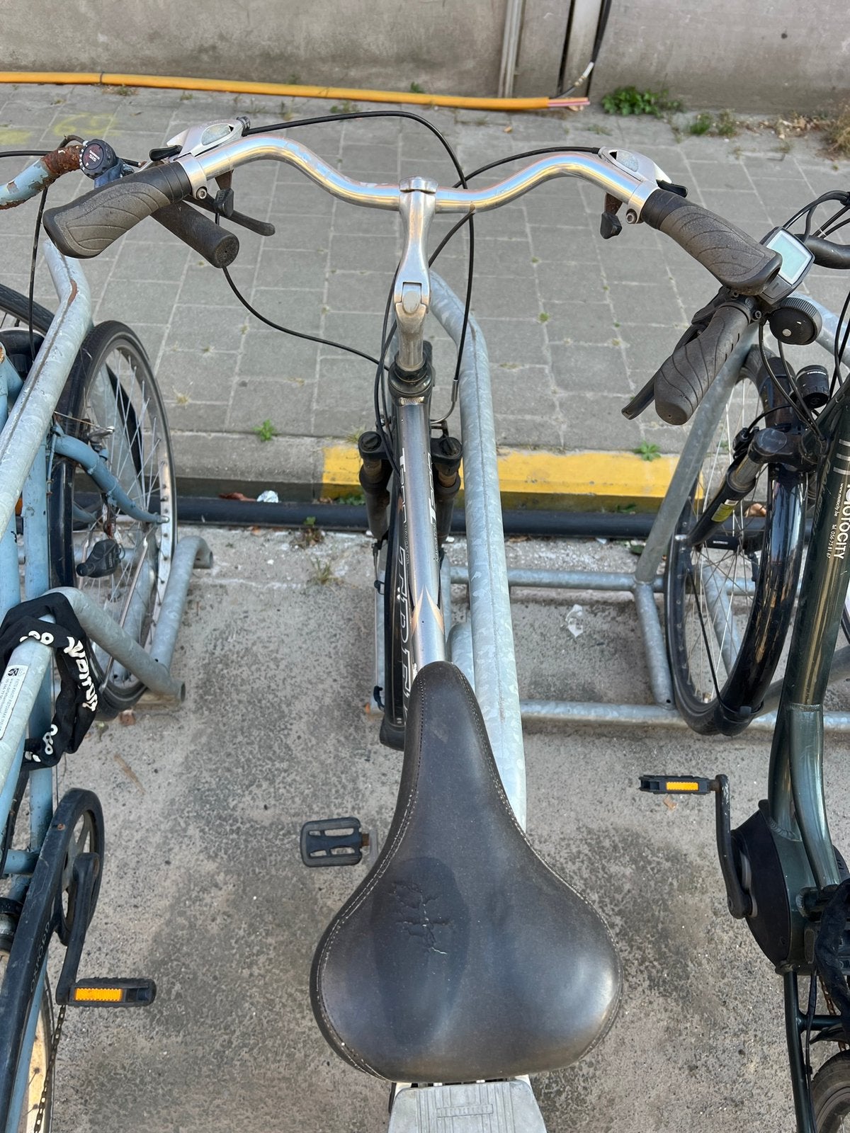 Degelijke Trek Navigator T200 herenfiets / stadsfiets, Fietsen en Brommers, Gebruikt, Velgrem, Versnellingen, Ophalen
