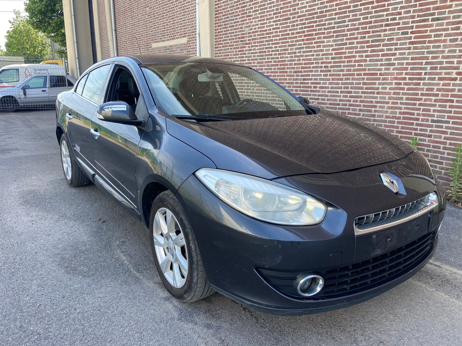 Renault fluence  1.5 diesel 110 ch €5 de 2011, Auto's, Renault, Voorwielaandrijving, Euro 5, Zwart, Leder en Stof
